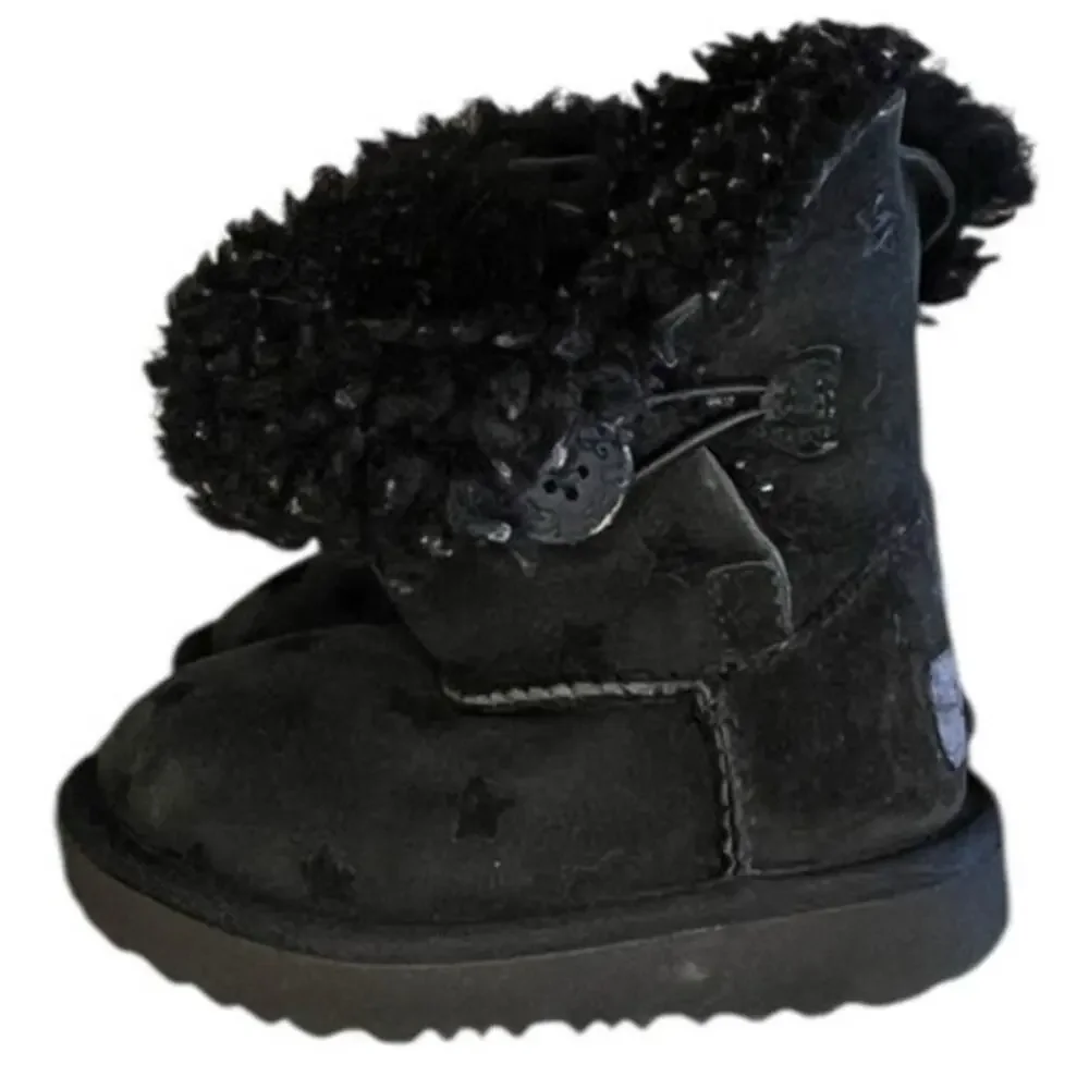 Girls UGG Bailey Button II Star Suede Faux Fur Lined Snow Boot Size 6 Black